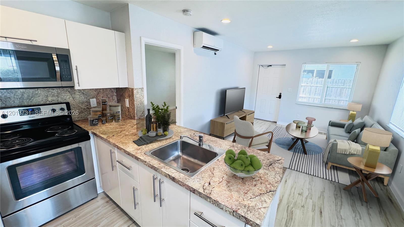 EVERGLADE LAND SALES CO - Residential Lease