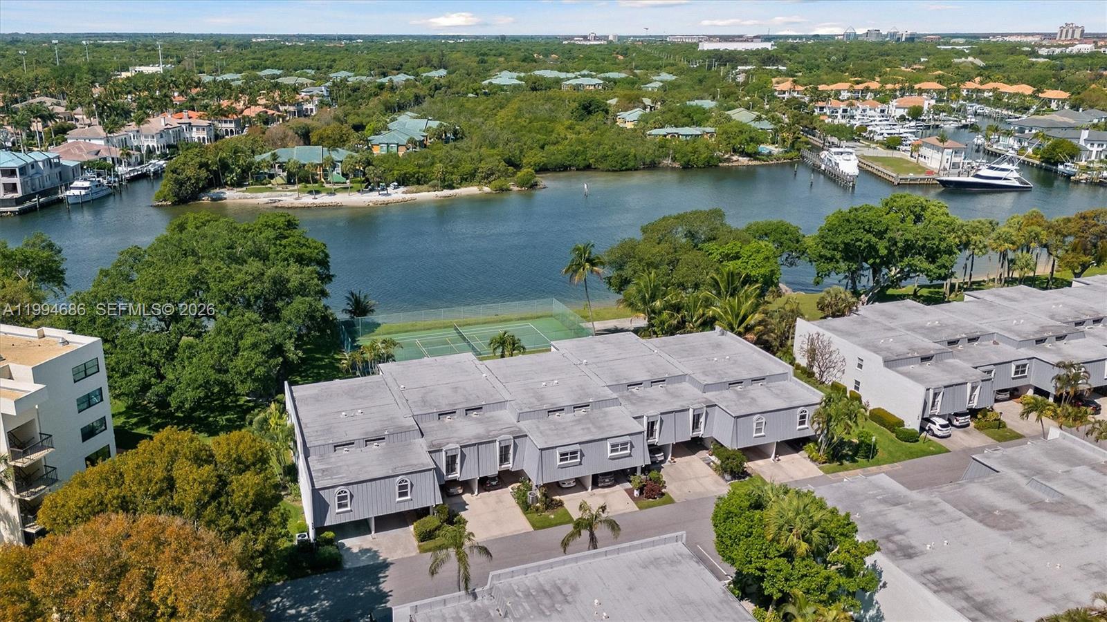 ROYALE HARBOUR CONDO OR 2 - Residential