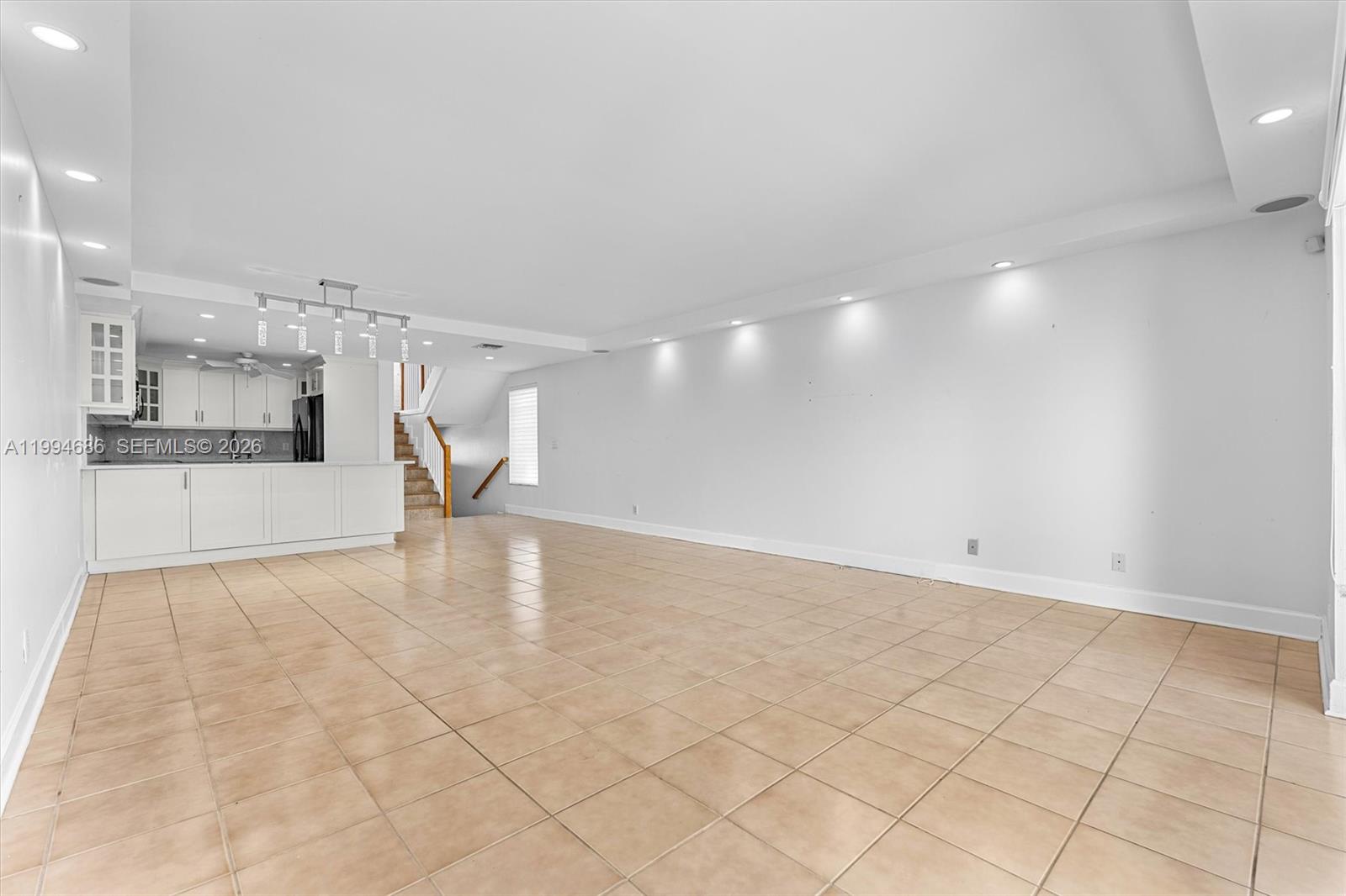 ROYALE HARBOUR CONDO OR 2 - Residential