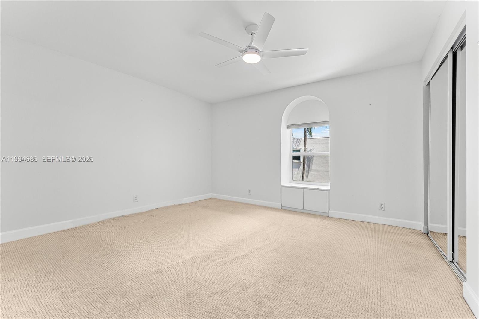 ROYALE HARBOUR CONDO OR 2 - Residential