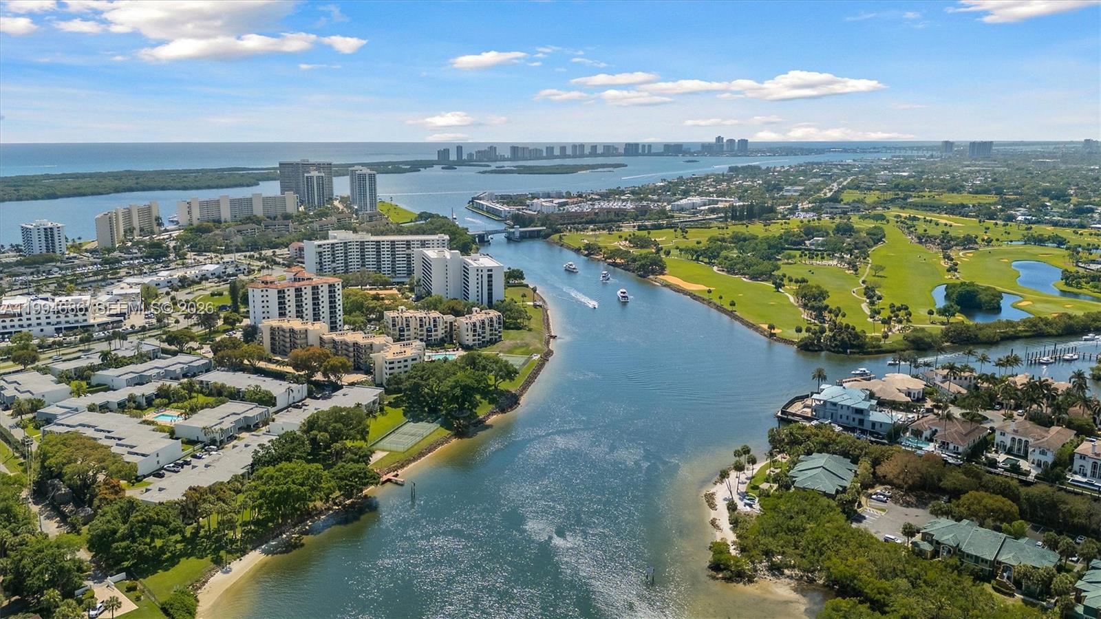 ROYALE HARBOUR CONDO OR 2 - Residential