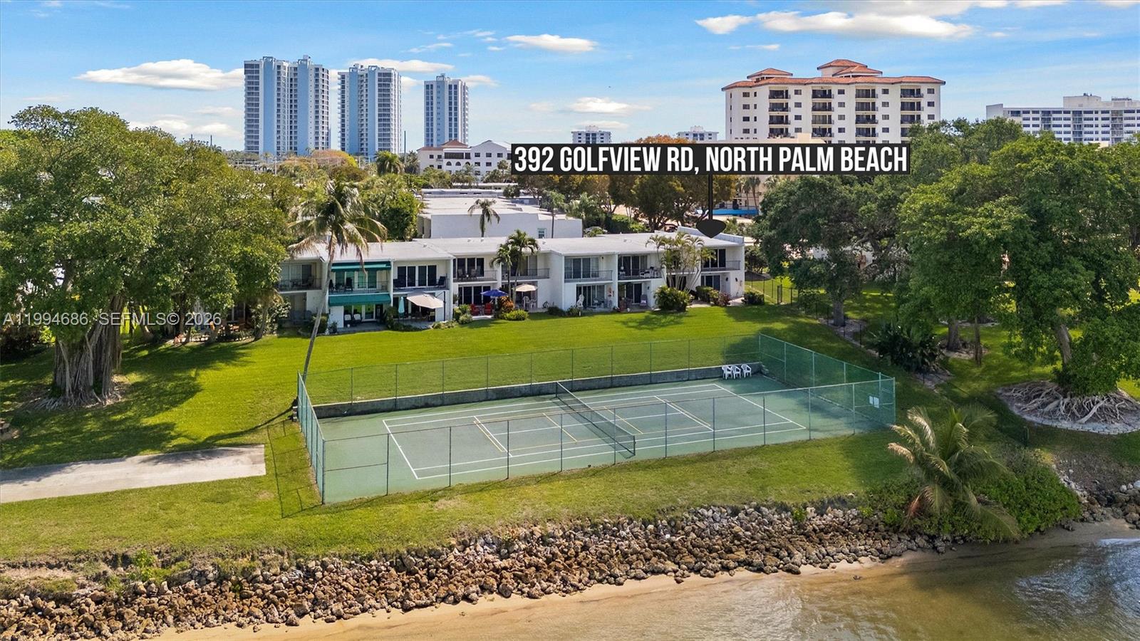 ROYALE HARBOUR CONDO OR 2 - Residential