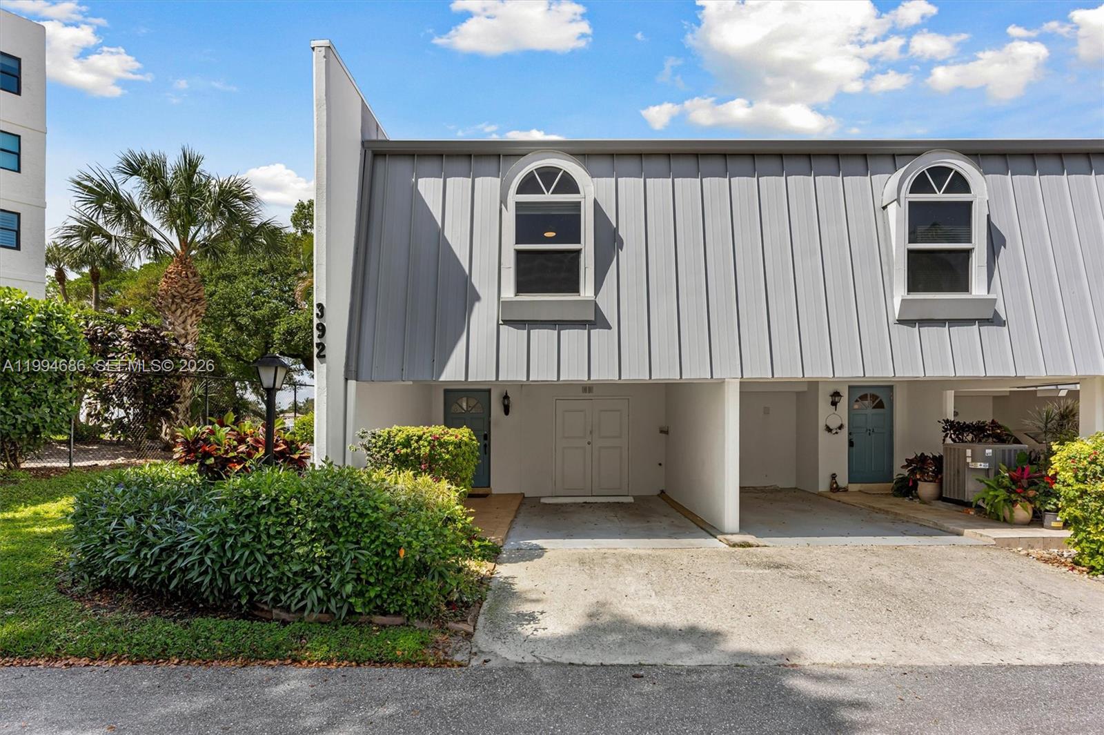 ROYALE HARBOUR CONDO OR 2 - Residential