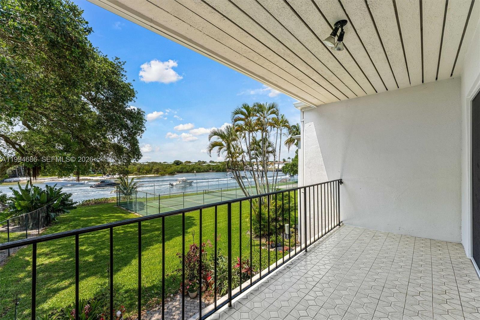 ROYALE HARBOUR CONDO OR 2 - Residential