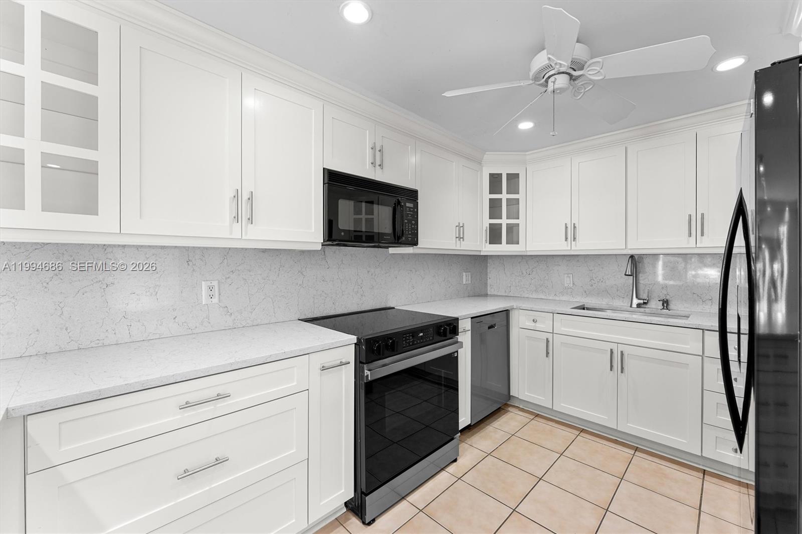 ROYALE HARBOUR CONDO OR 2 - Residential