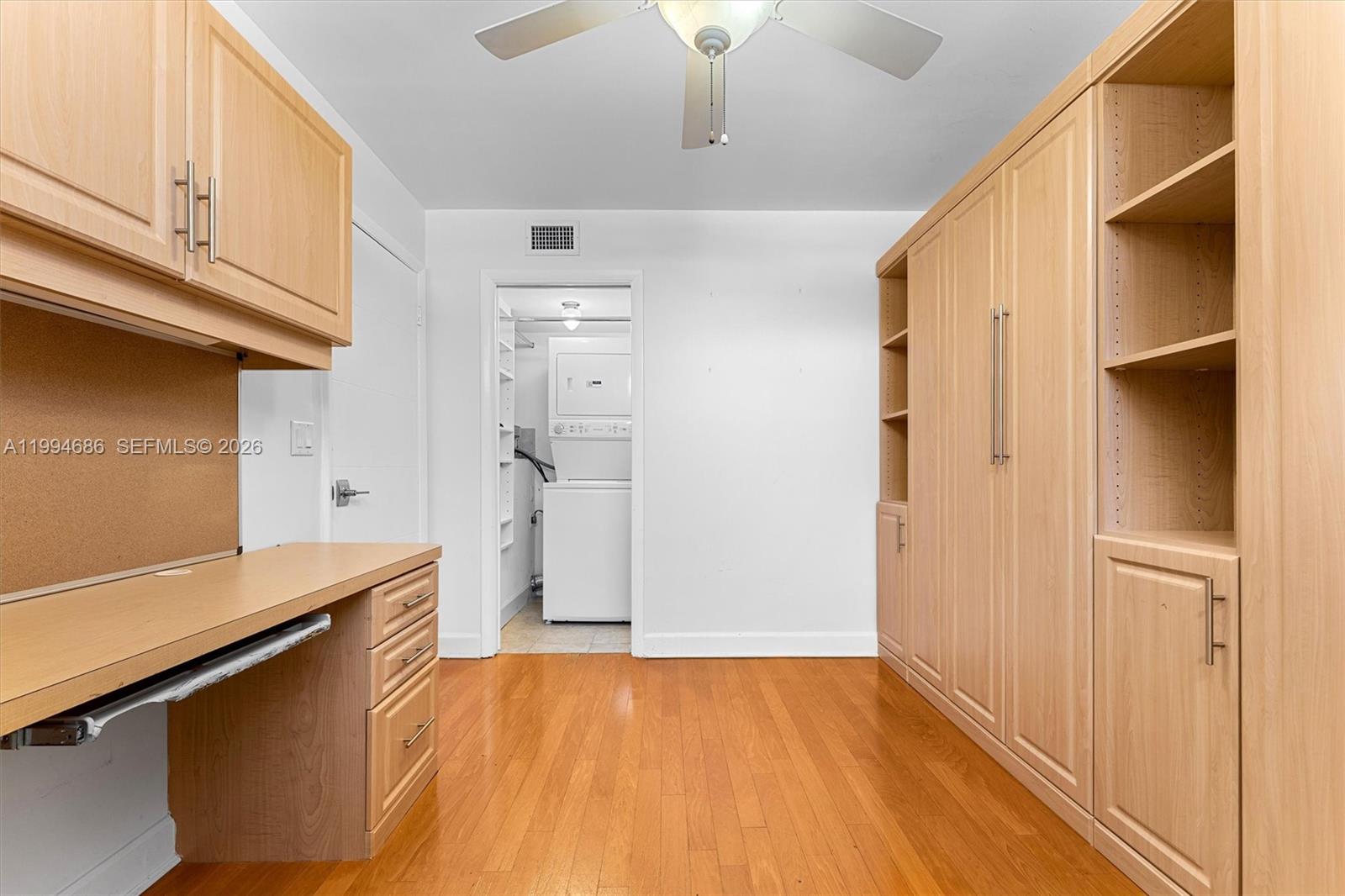 ROYALE HARBOUR CONDO OR 2 - Residential