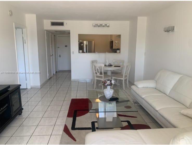 20379 W Country Club Dr 437