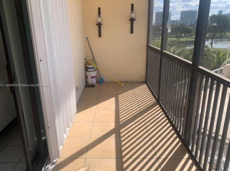 20379 W Country Club Dr 437