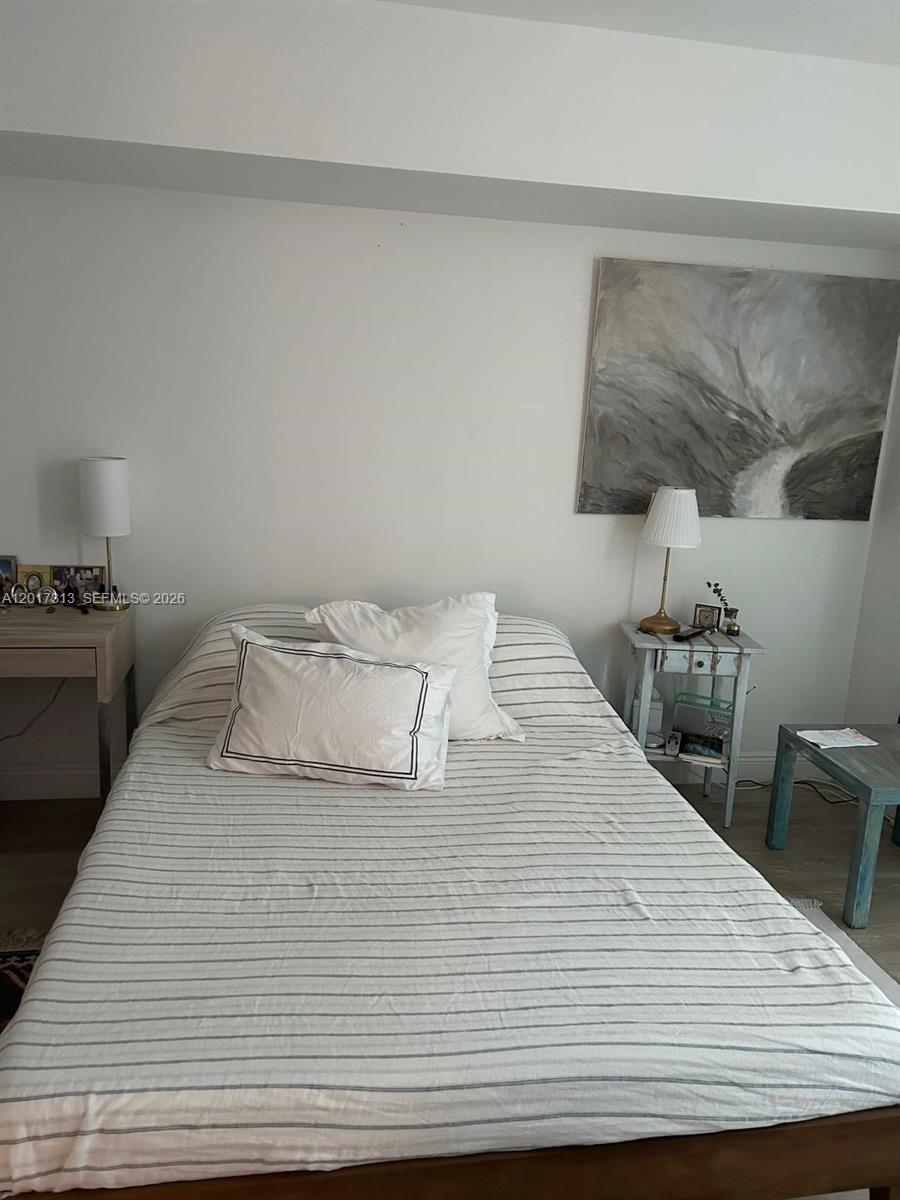 1800 CLUB CONDO - Residential