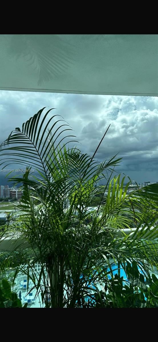 1800 CLUB CONDO - Residential
