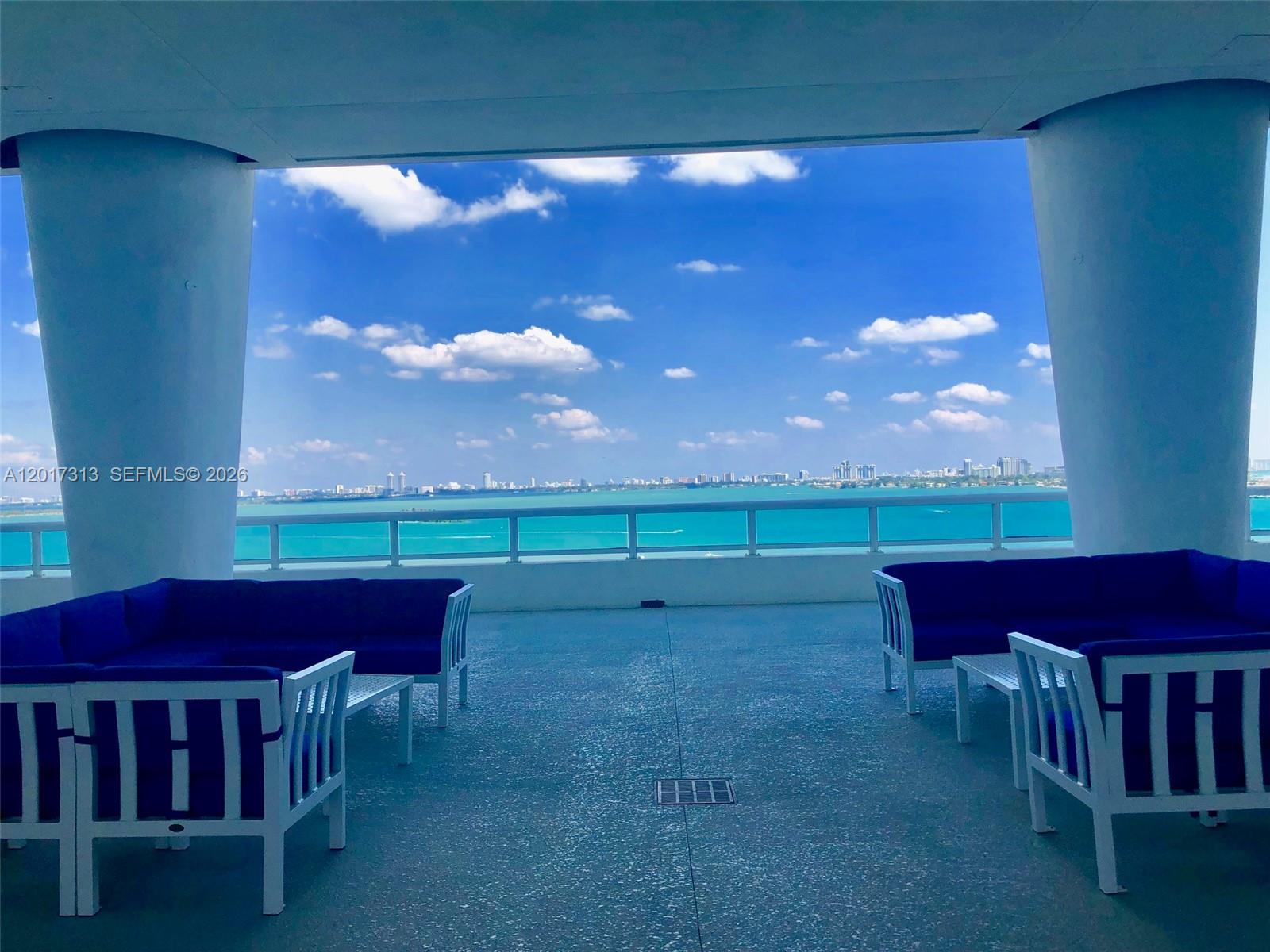 1800 CLUB CONDO - Residential