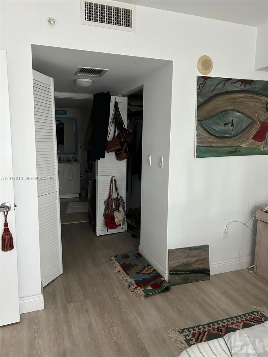 1800 CLUB CONDO - Residential