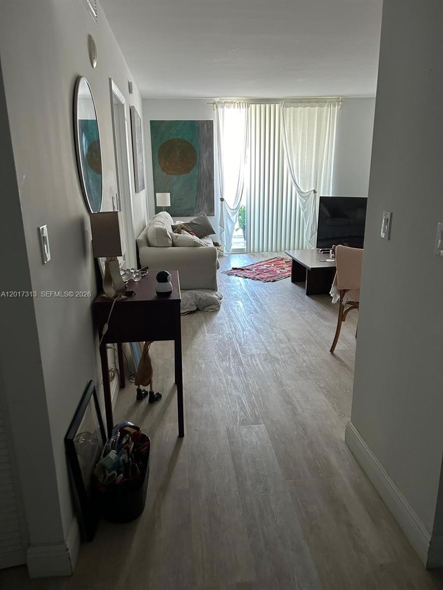 1800 CLUB CONDO - Residential