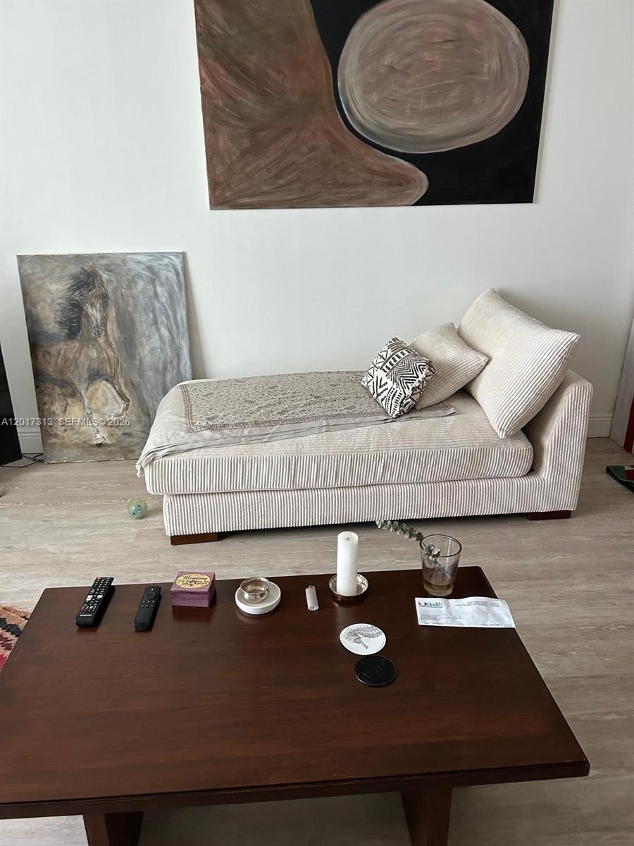 1800 CLUB CONDO - Residential