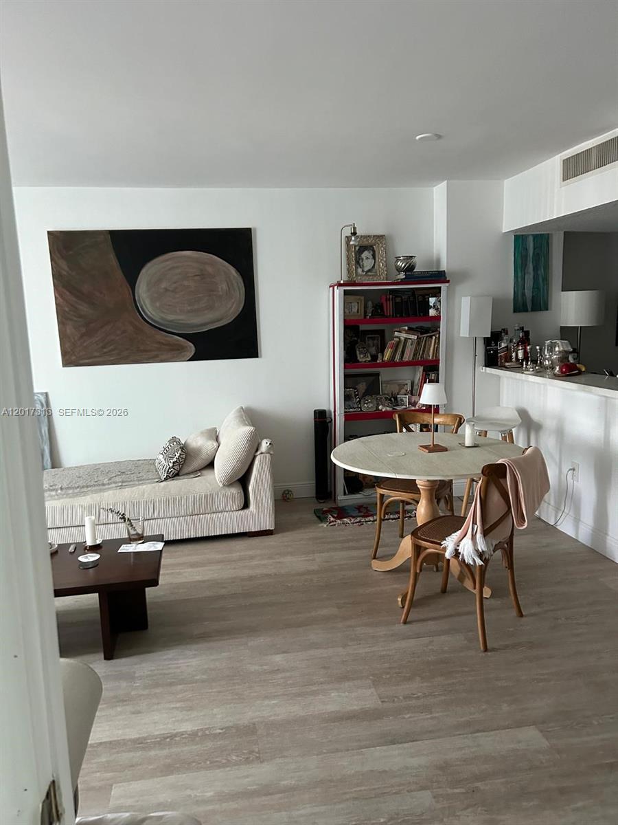1800 CLUB CONDO - Residential