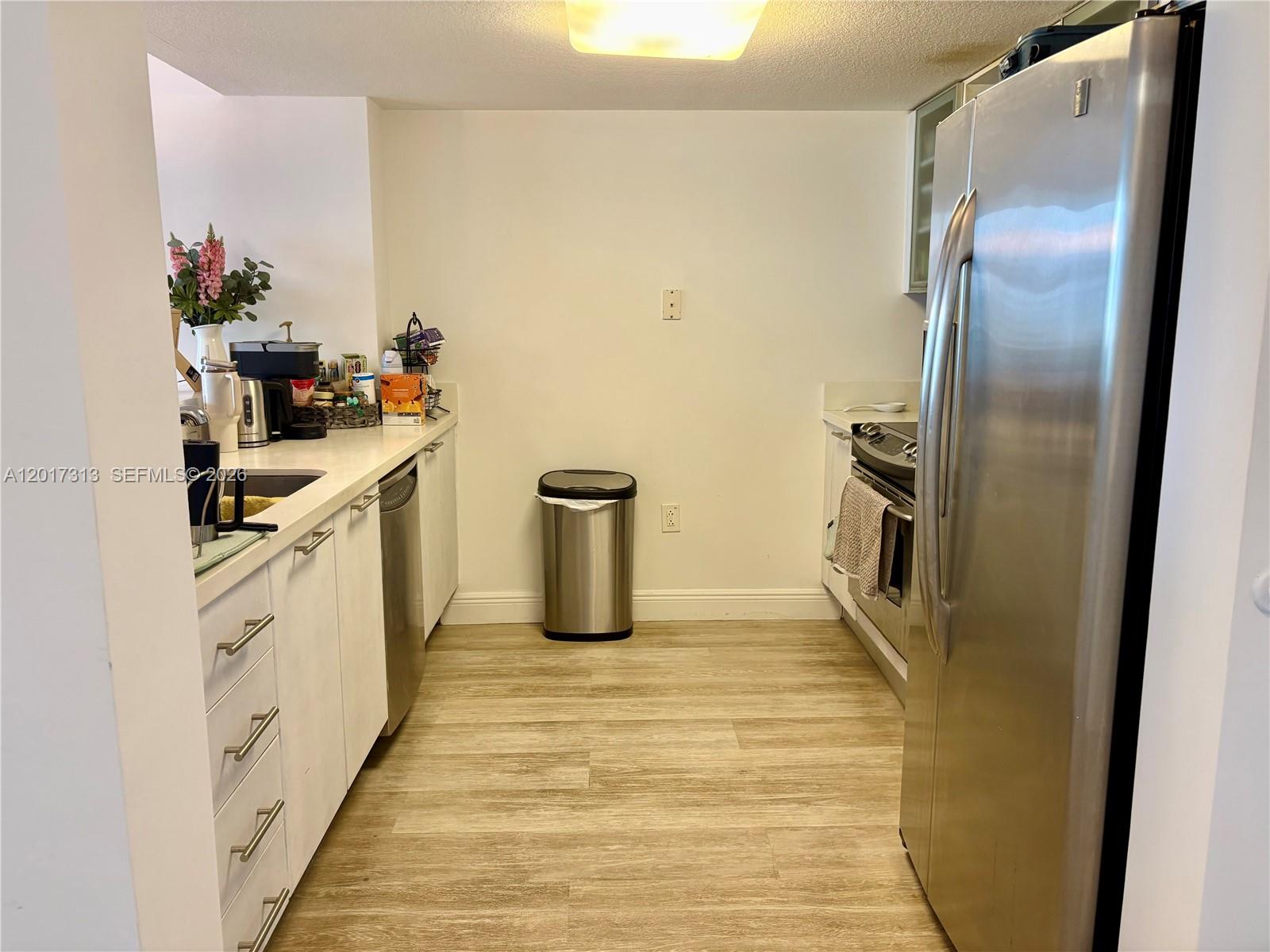 1800 N Bayshore Dr 1704