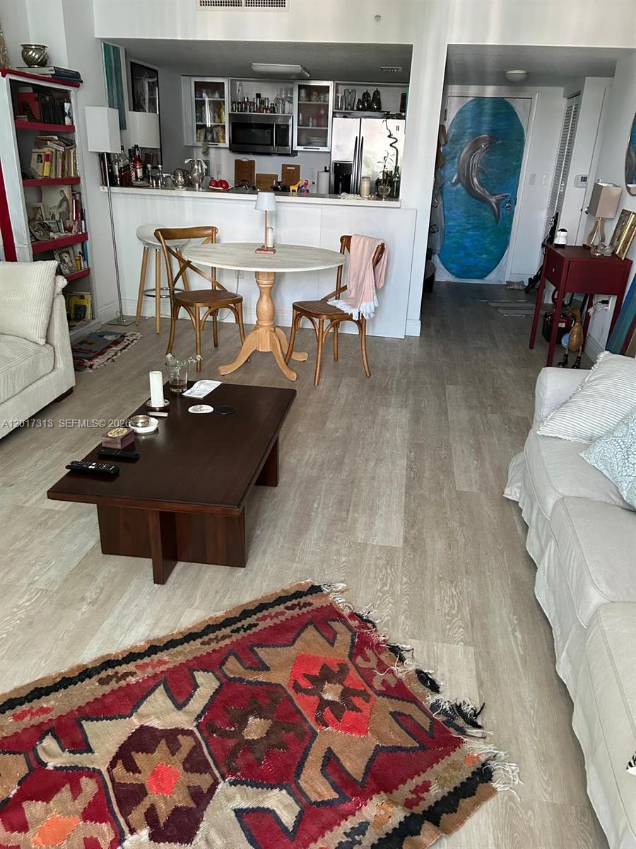 1800 CLUB CONDO - Residential