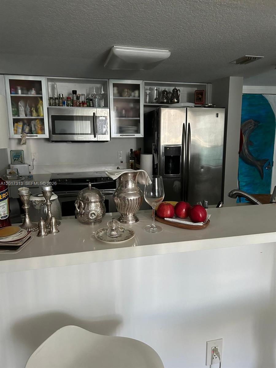 1800 CLUB CONDO - Residential