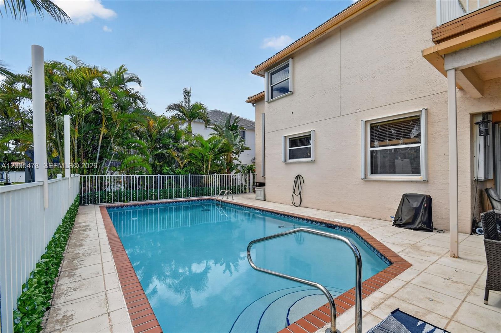 LAKE CHARLESTON TRS T AND - Residential