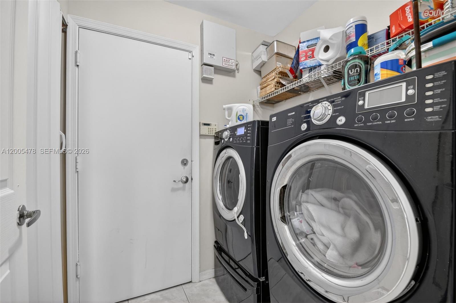 LAKE CHARLESTON TRS T AND - Residential