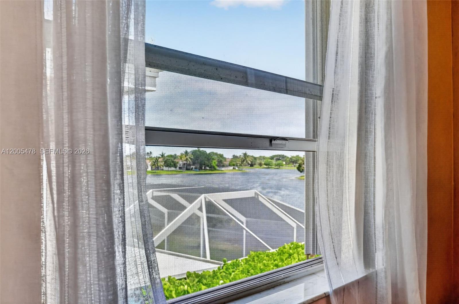 LAKE CHARLESTON TRS T AND - Residential