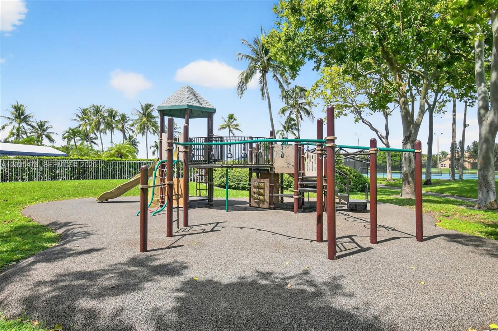 LAKE CHARLESTON TRS T AND - Residential