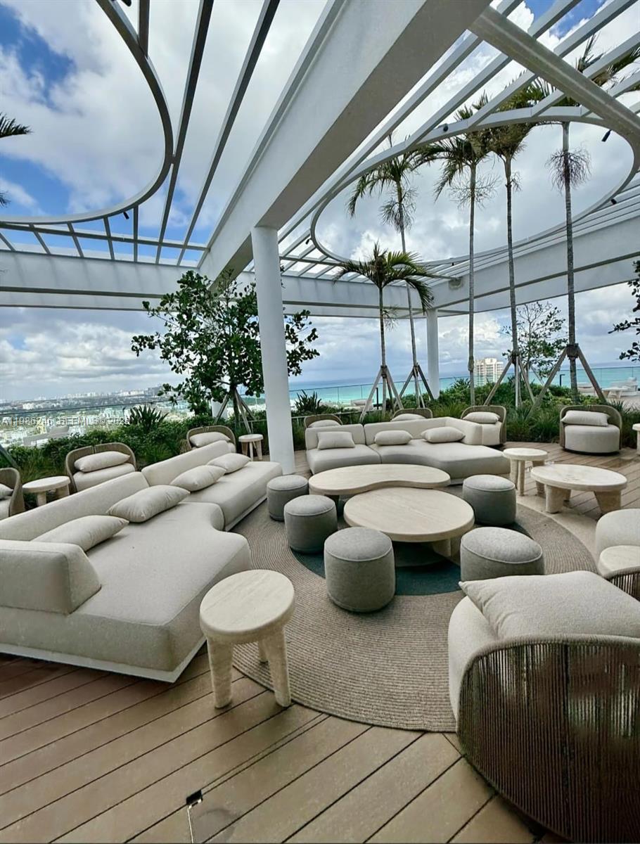 580 72ND STREET CONDO - Residential