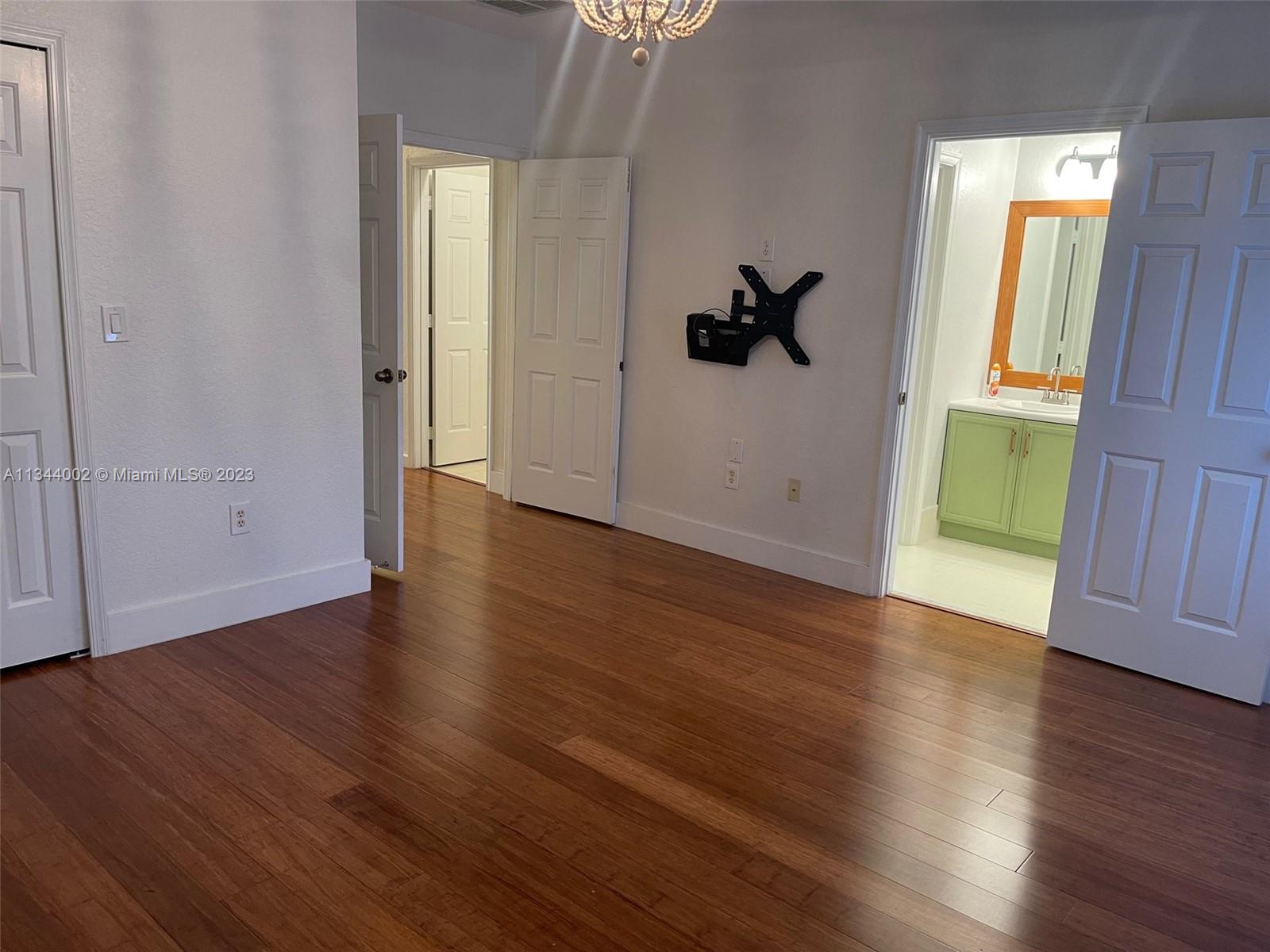 KEYS GARDEN - Residential Lease