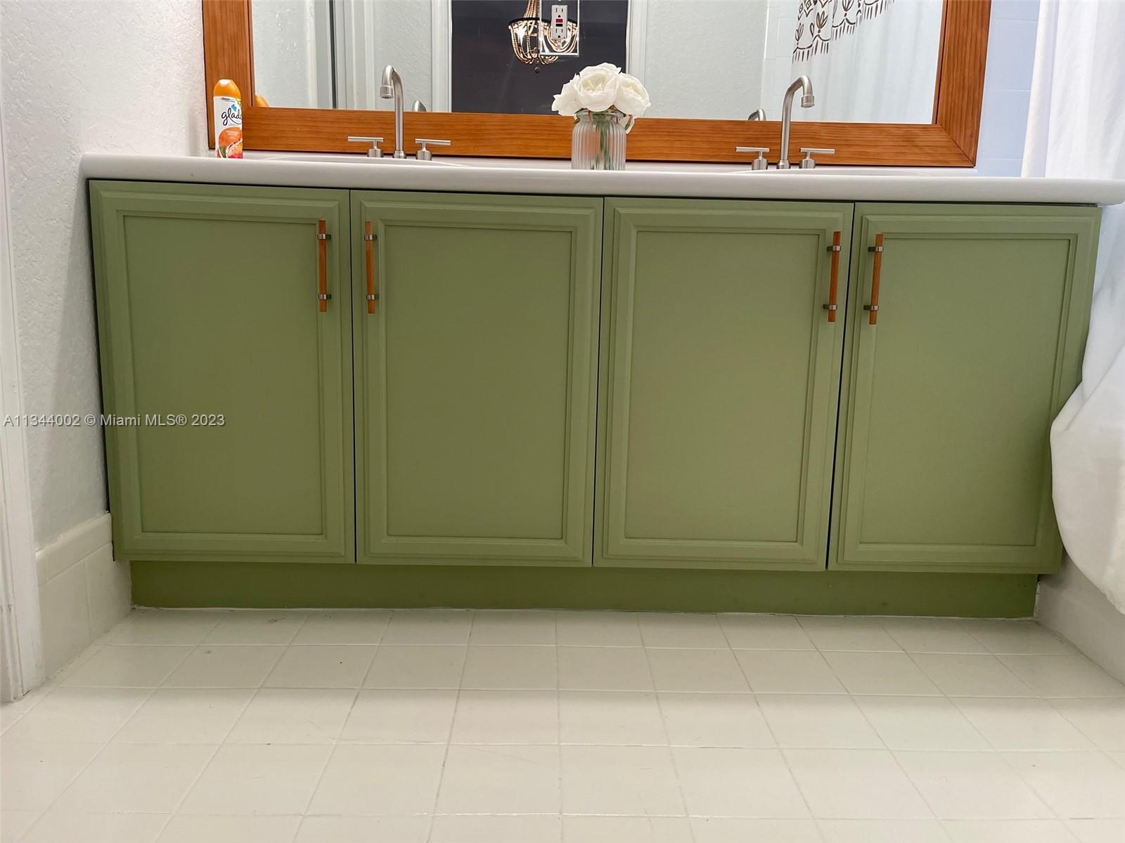 KEYS GARDEN - Residential Lease