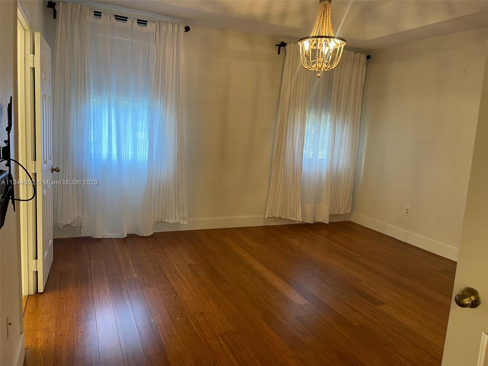 KEYS GARDEN - Residential Lease