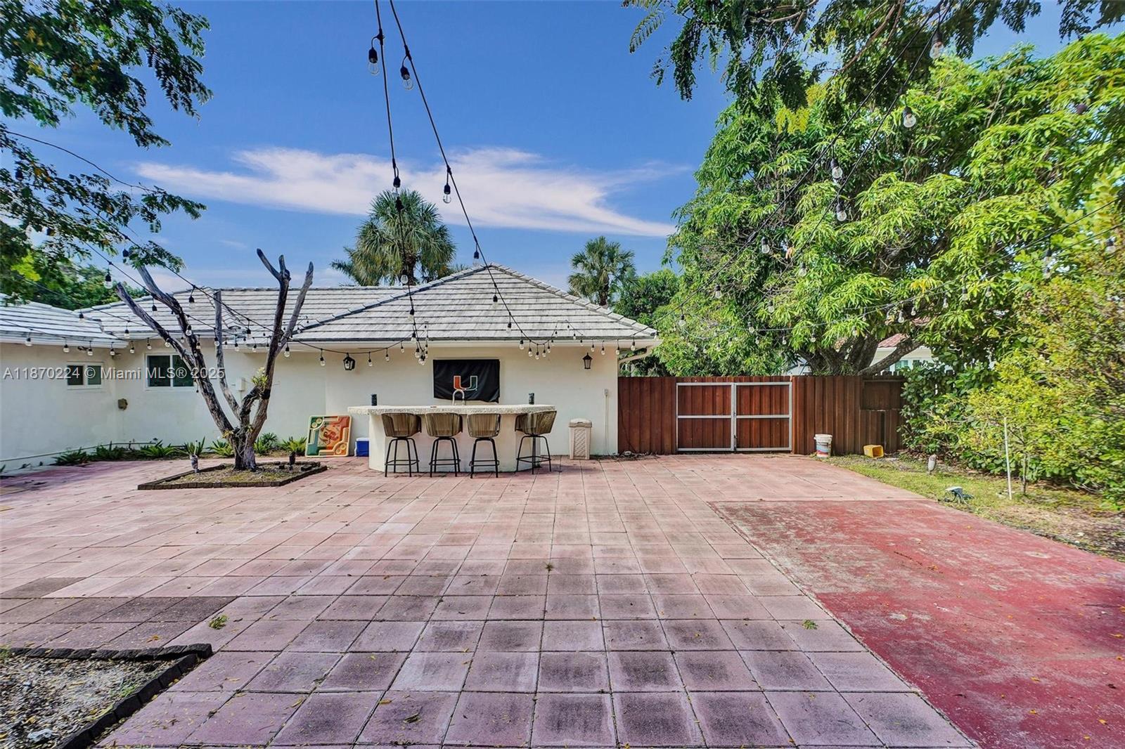 SHEAR GROVES - Residential