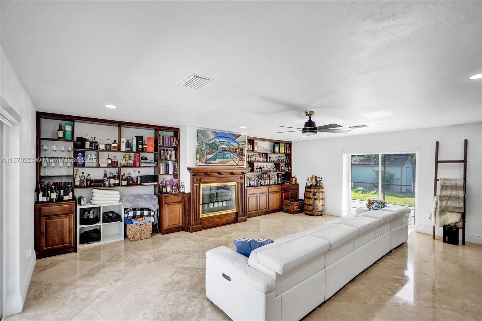 SHEAR GROVES - Residential