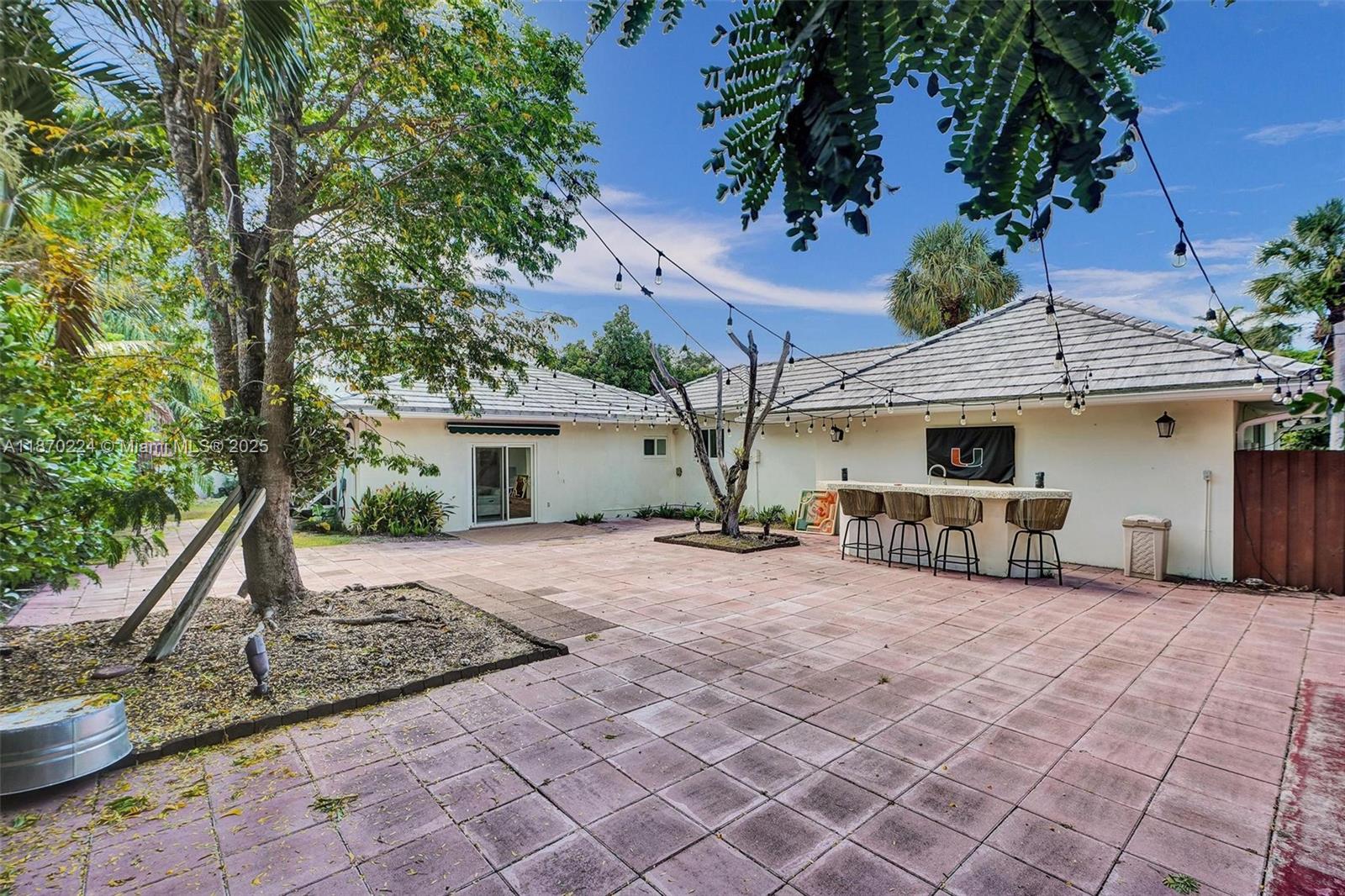 SHEAR GROVES - Residential