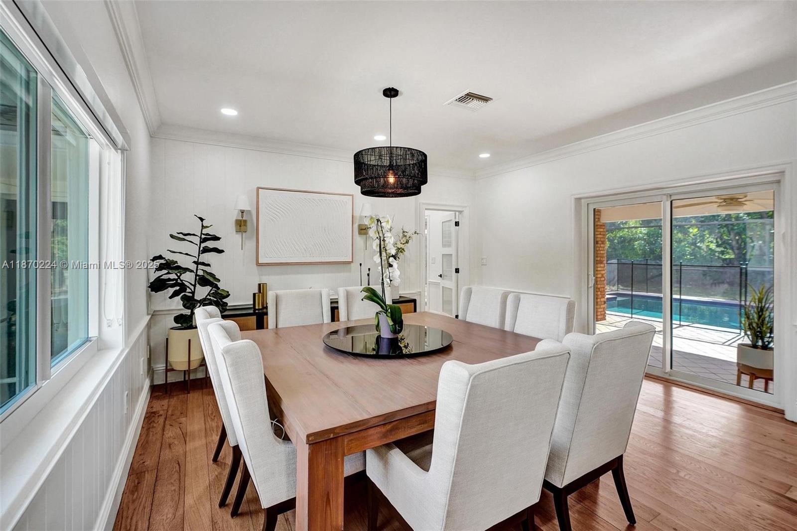 SHEAR GROVES - Residential