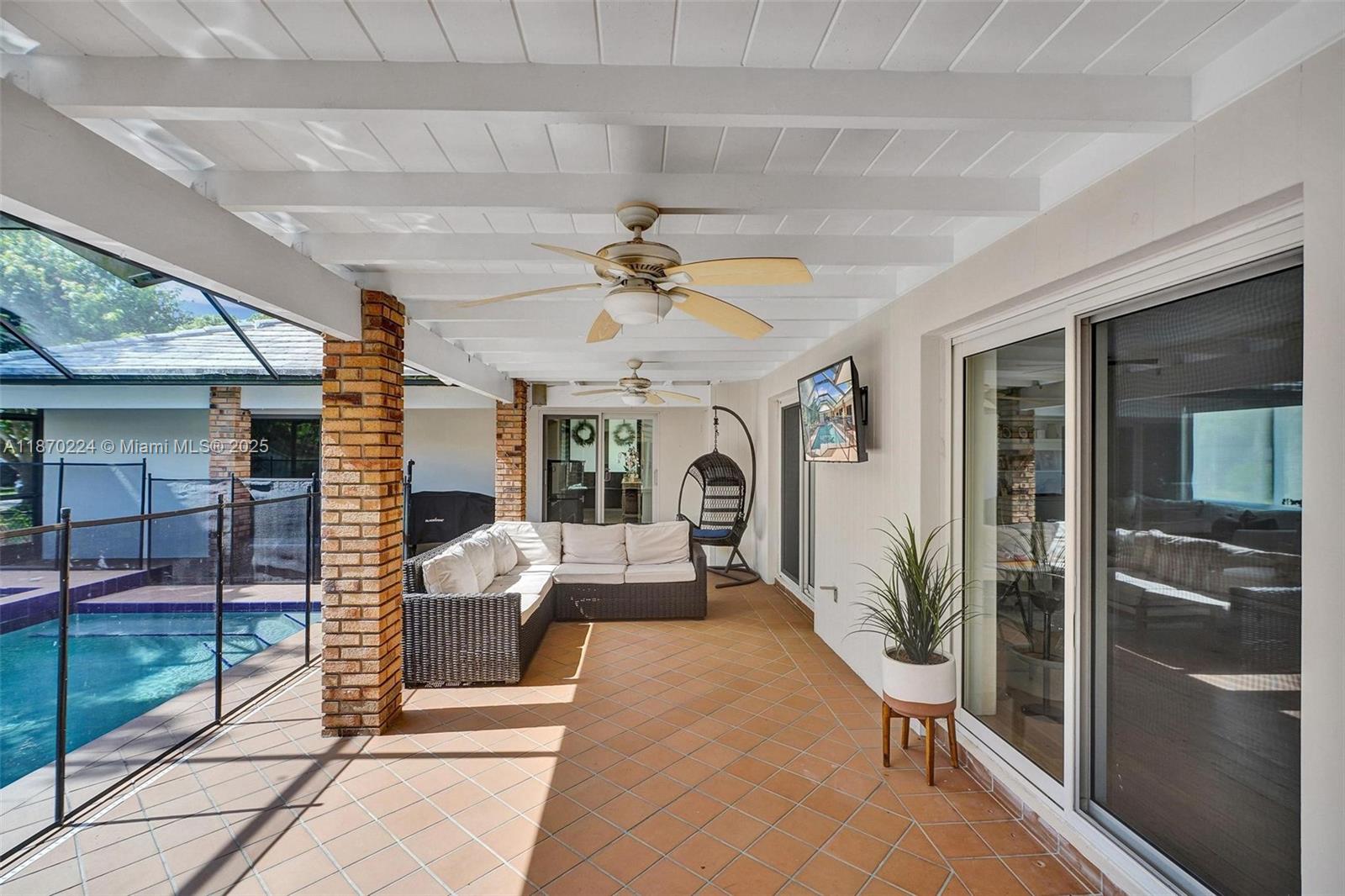 SHEAR GROVES - Residential