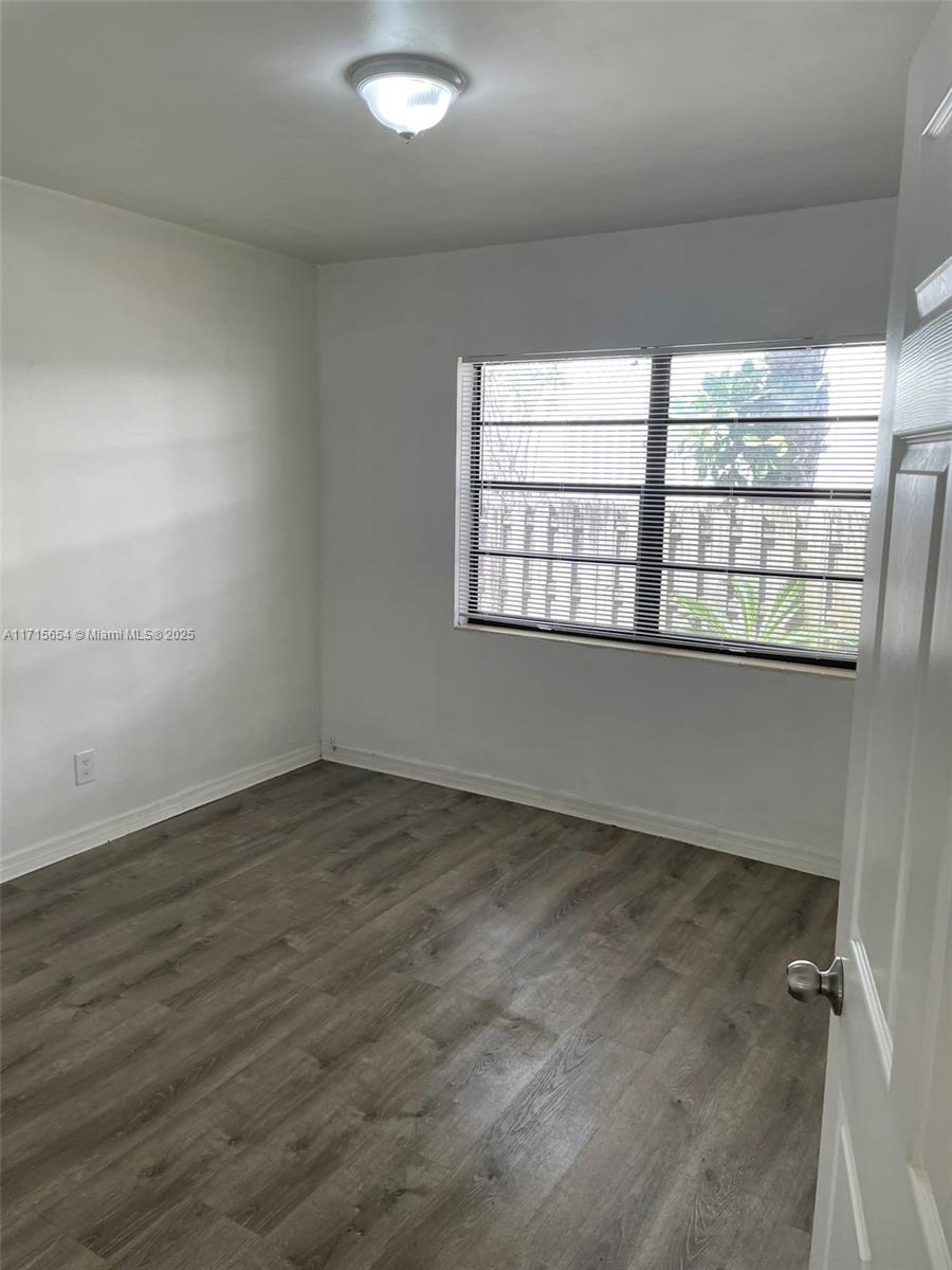 MIAMI SHORES SEC 3 - Residential Income