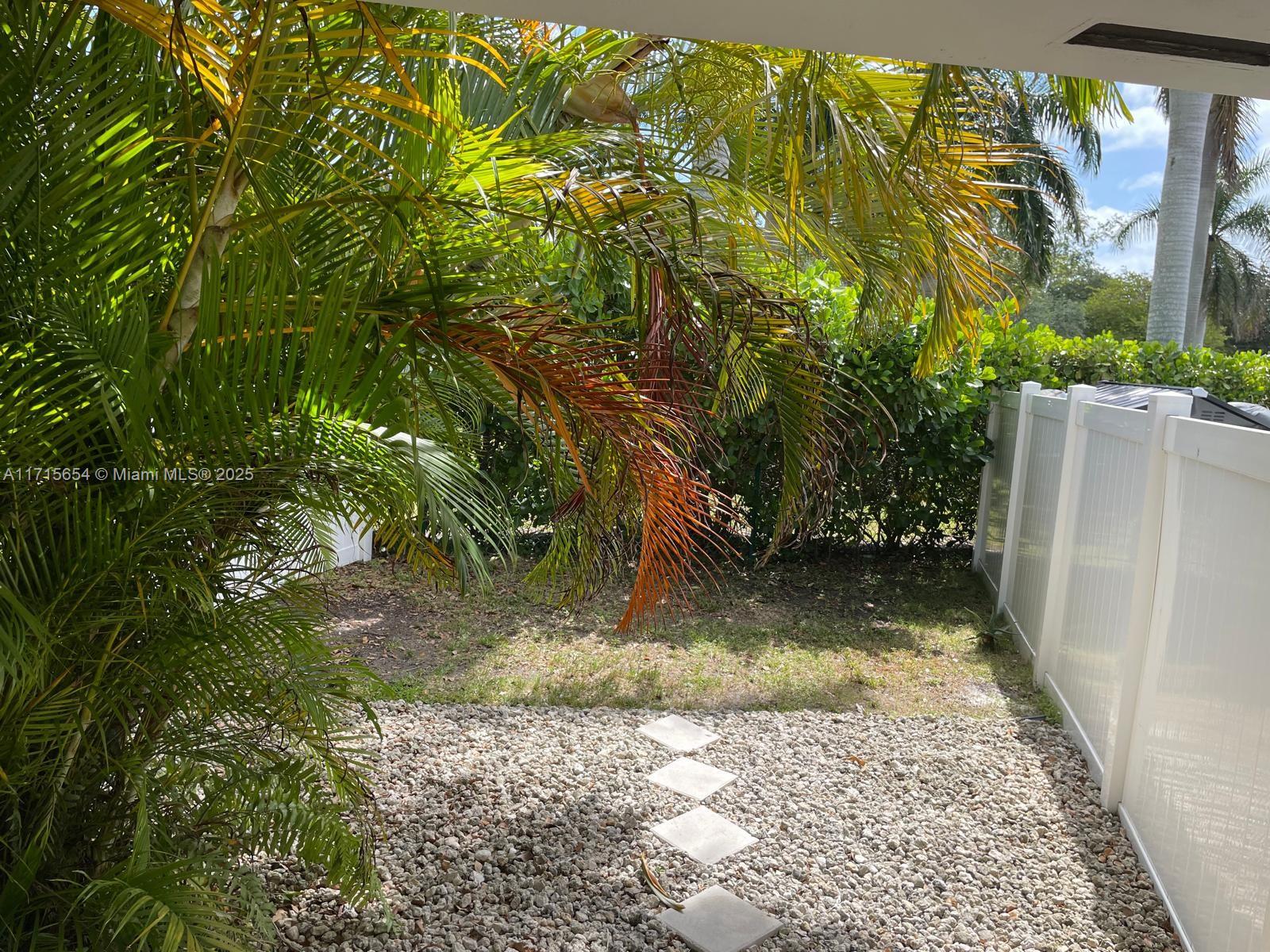 MIAMI SHORES SEC 3 - Residential Income