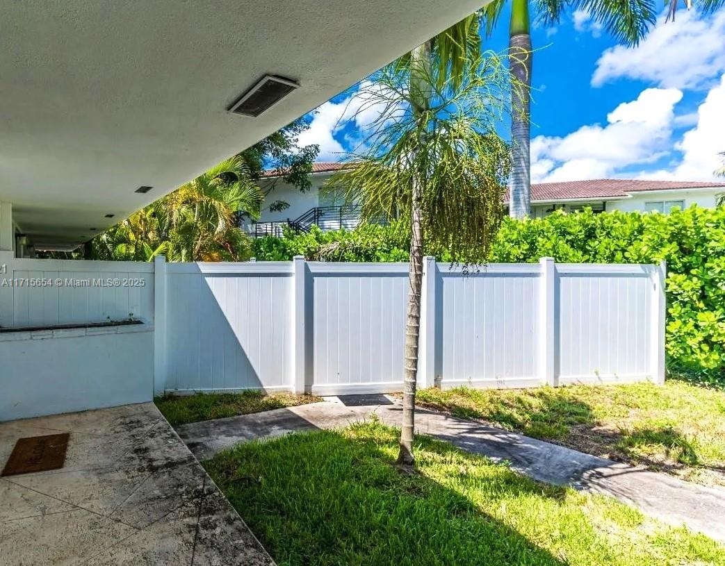 MIAMI SHORES SEC 3 - Residential Income