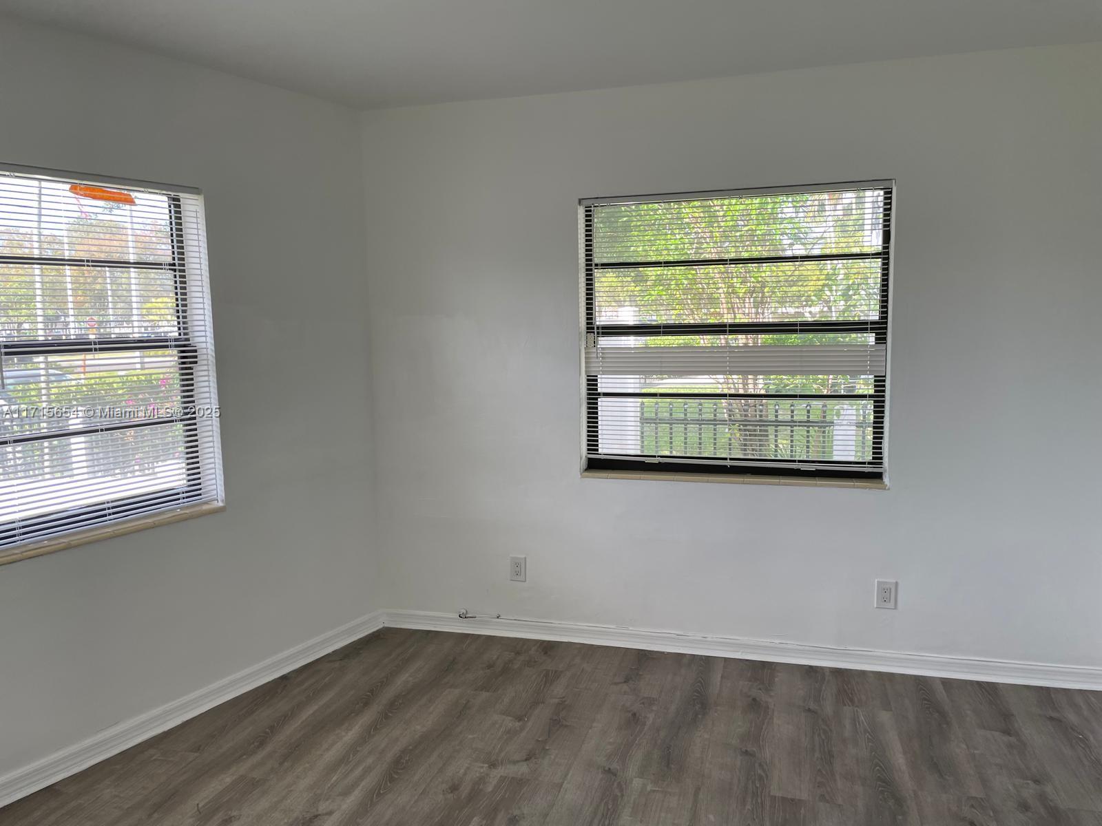 MIAMI SHORES SEC 3 - Residential Income