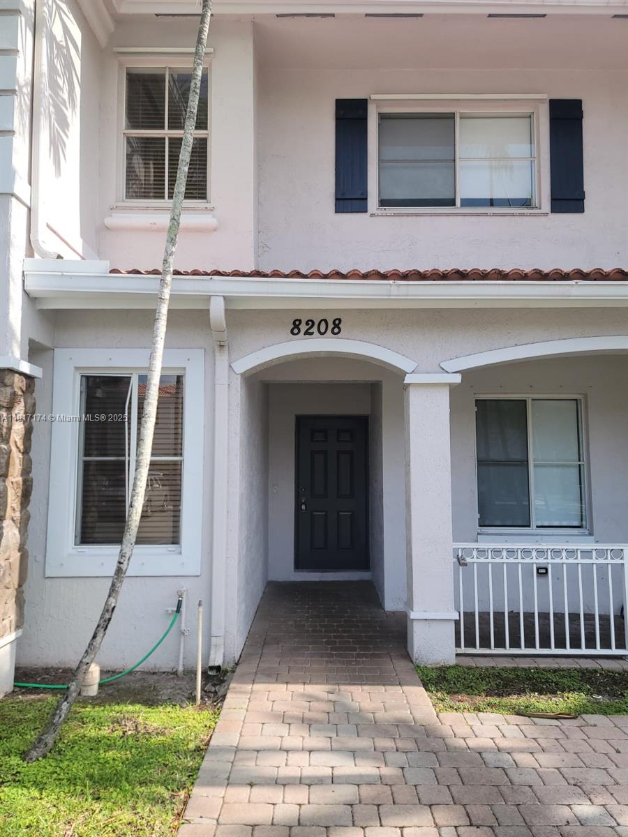 8208 SW 25th Ct 103