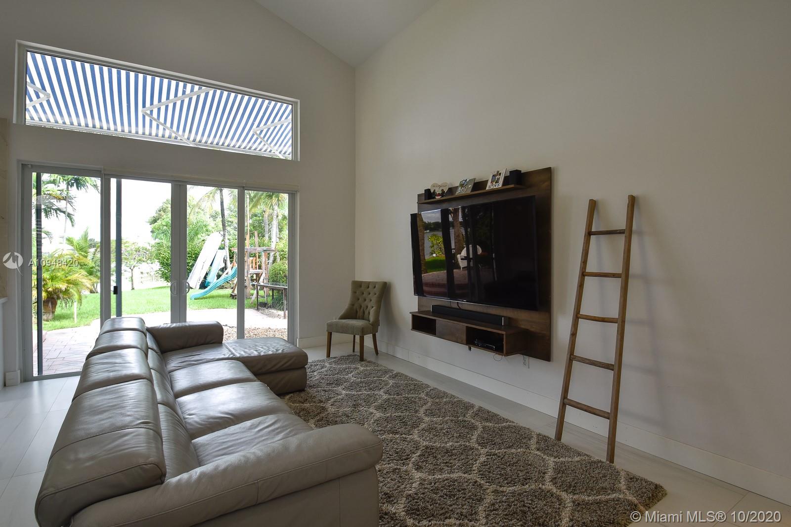 TOWNGATE - Residential