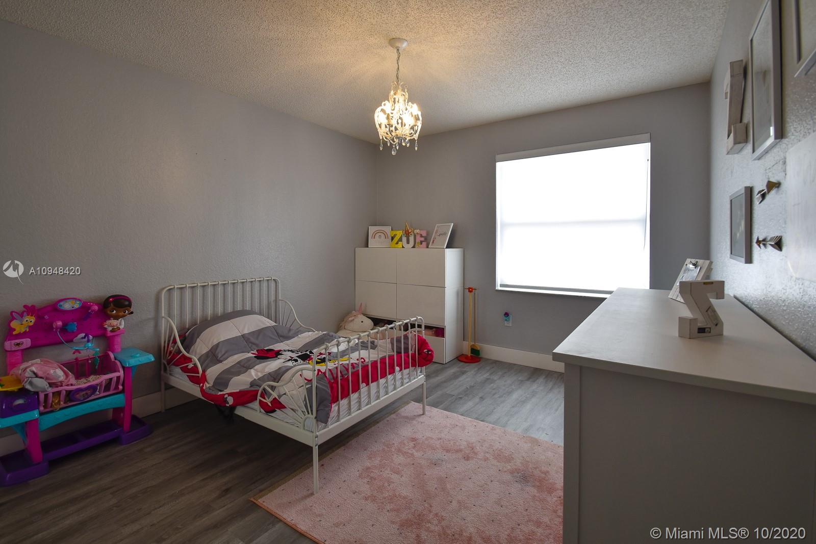 TOWNGATE - Residential