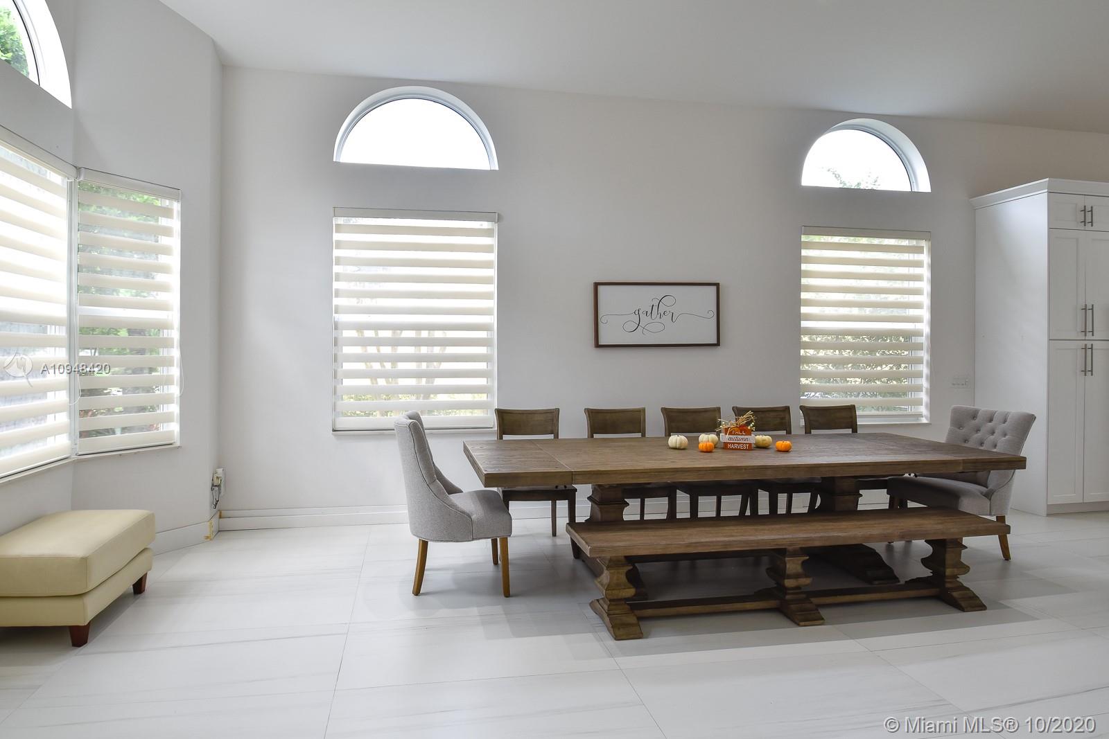 TOWNGATE - Residential