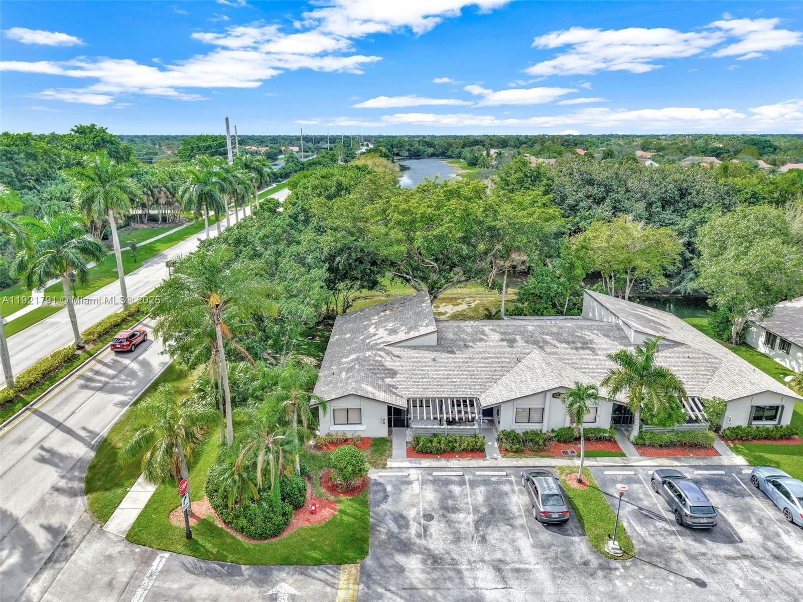 VILLAS OF BONAVENTURE AT - Residential Lease