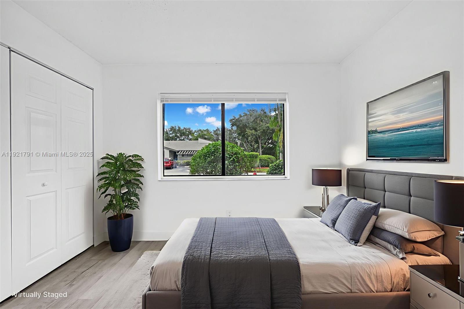 VILLAS OF BONAVENTURE AT - Residential Lease