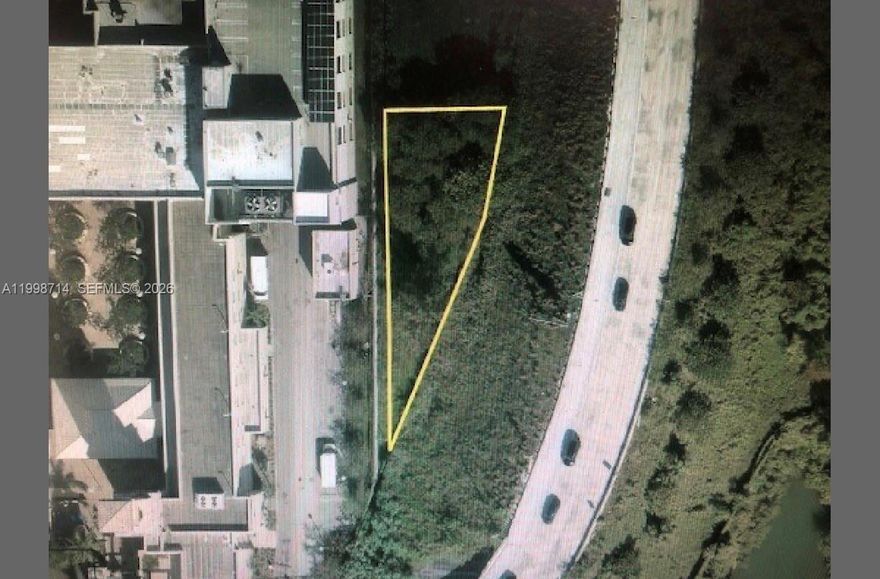 Rarely Available For Sale!
 Commercial Vacant land in the Heart of Miami . 
Great Location
 Parallel to I-95 and 836 West Ramp.

Entrance is on NW 15th St

Primary Zoned Commercial/Hospital