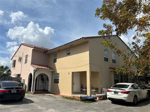 Townhouse in Miami FL 3806 84th Ave Ave.jpg
