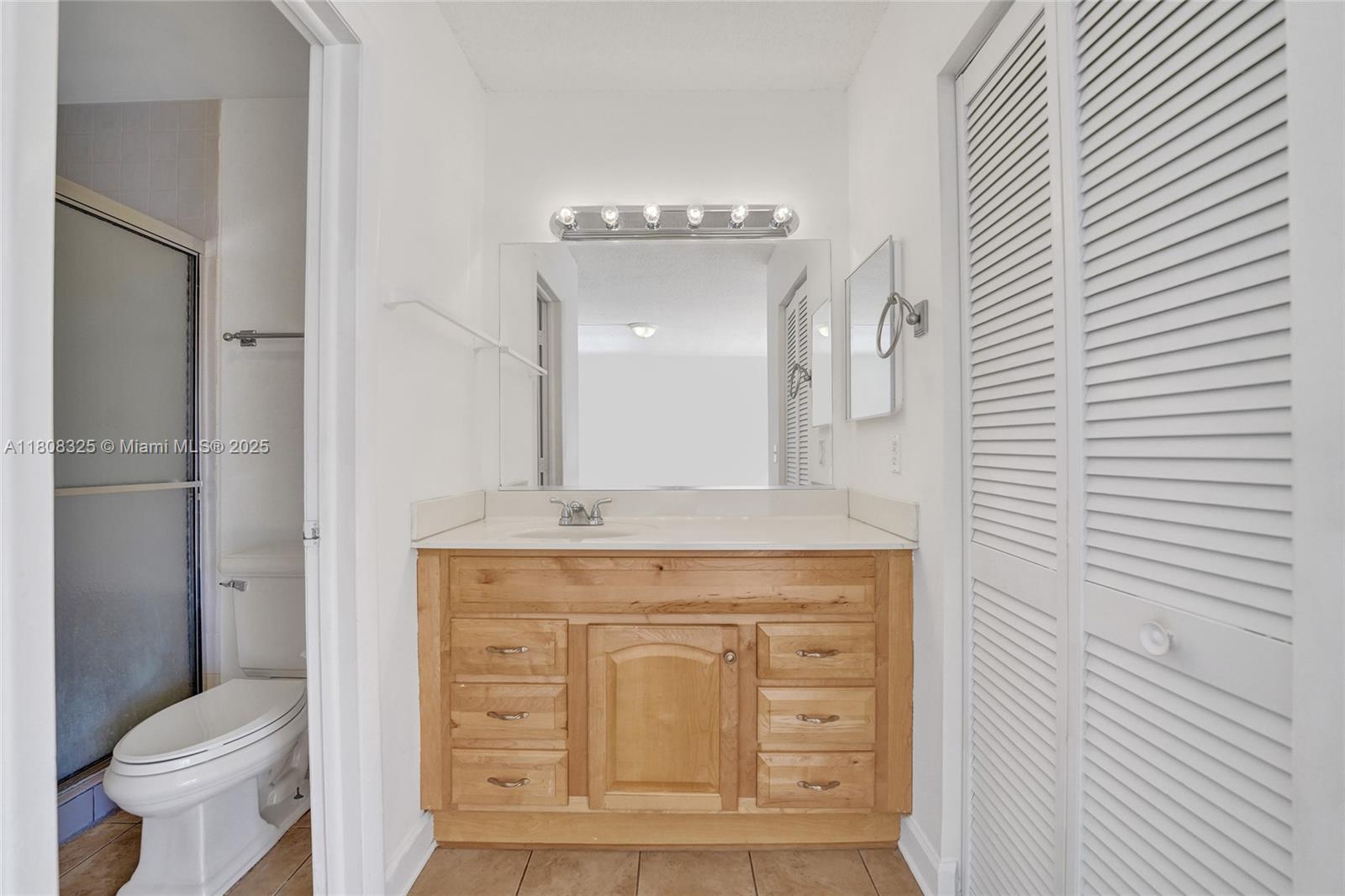 WESTVIEW CONDOMINIUM NO T - Residential