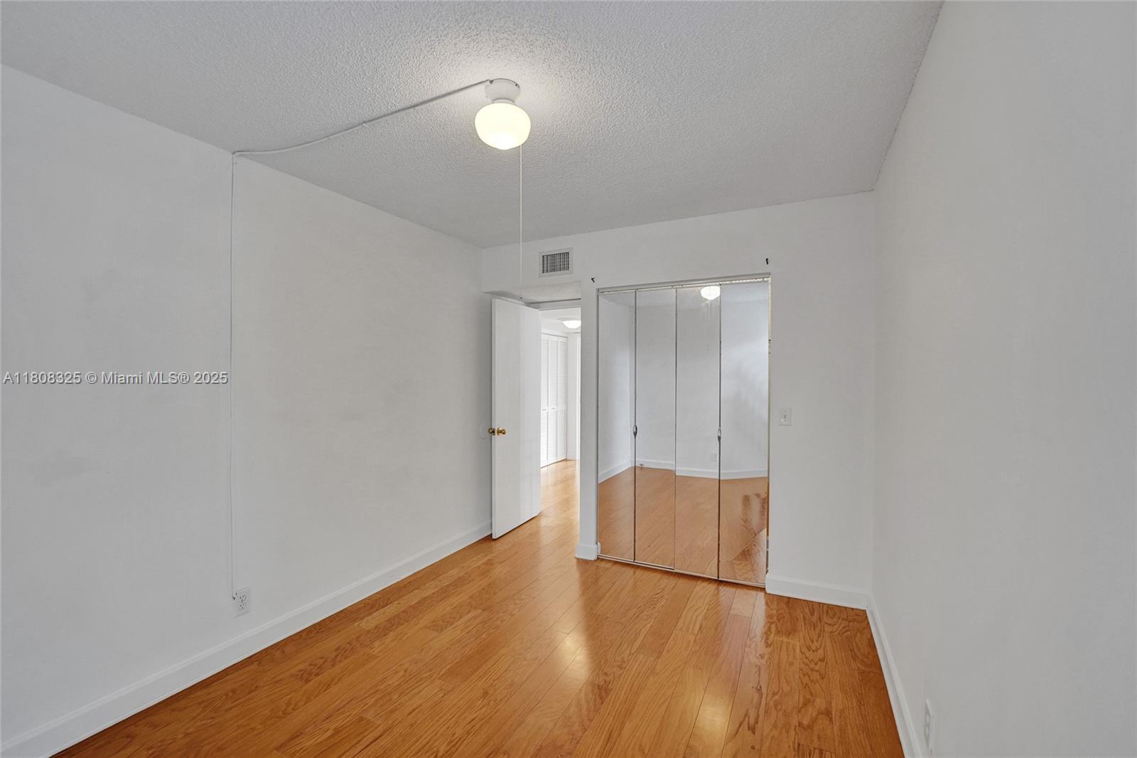 WESTVIEW CONDOMINIUM NO T - Residential