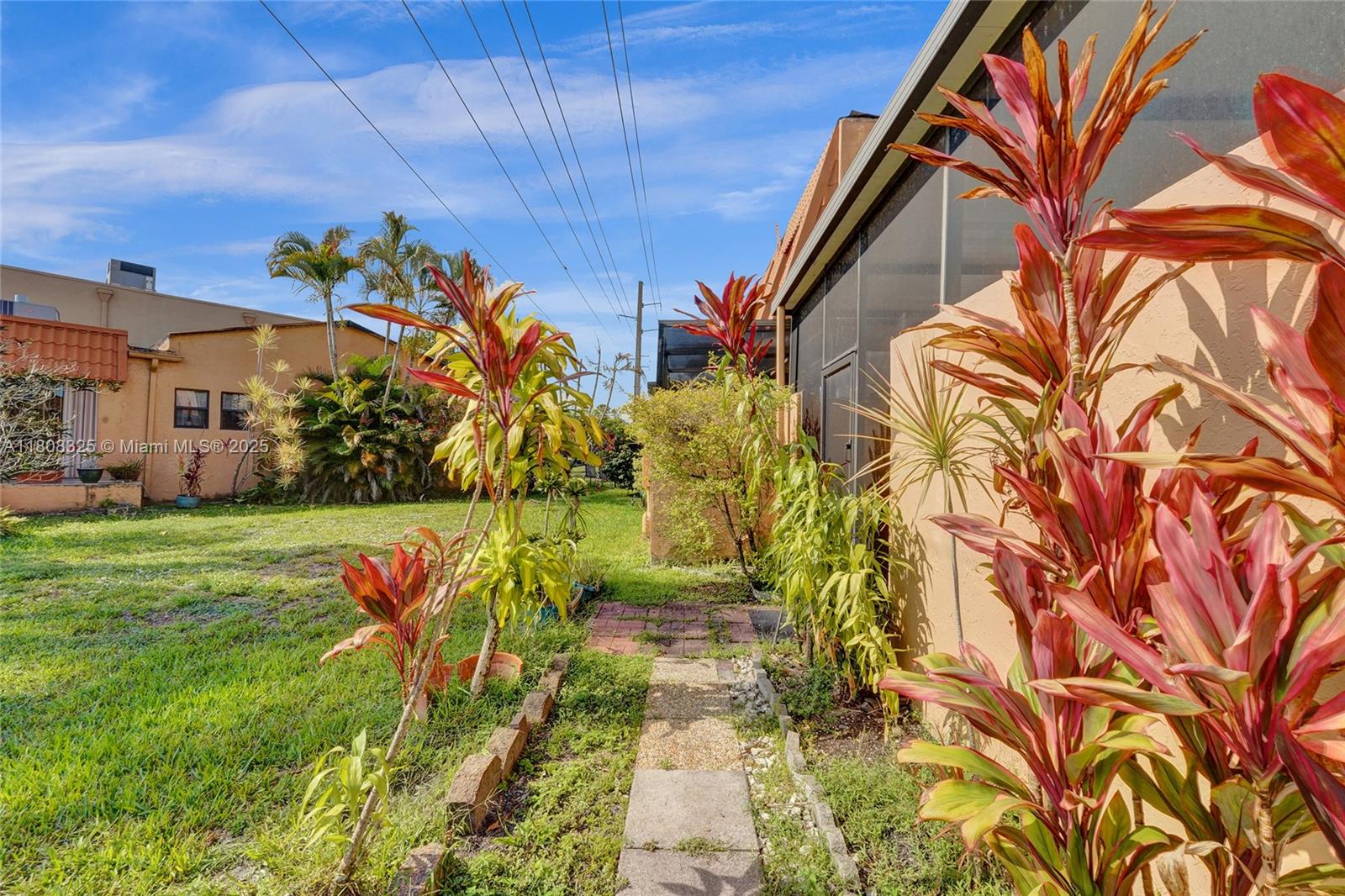 WESTVIEW CONDOMINIUM NO T - Residential